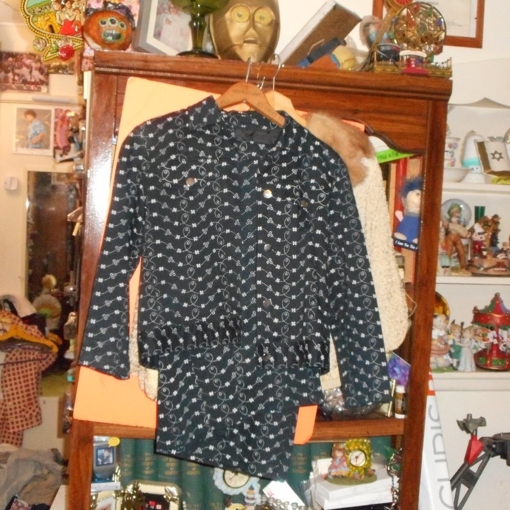 Lightweight Skirt Suit